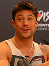 https://upload.wikimedia.org/wikipedia/commons/thumb/c/c8/Duncan_James_2011_cropped.jpg/100px-Duncan_James_2011_cropped.jpg